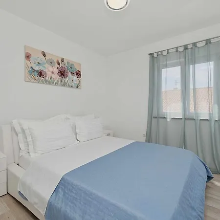 House Vrh (Krk)