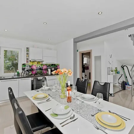House Vrh (Krk)