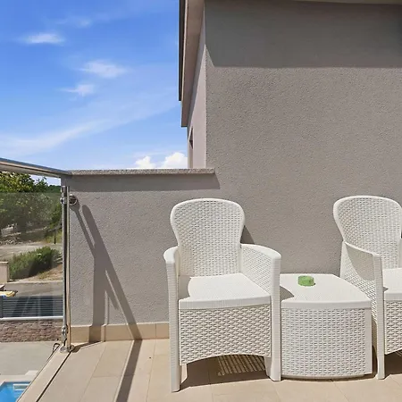 Tatil Evi House *